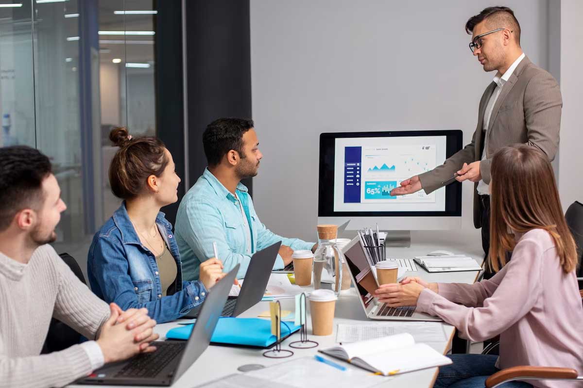 Sekda Rohil Buka Launching Crash Polio di Kepenghuluan Parit Aman