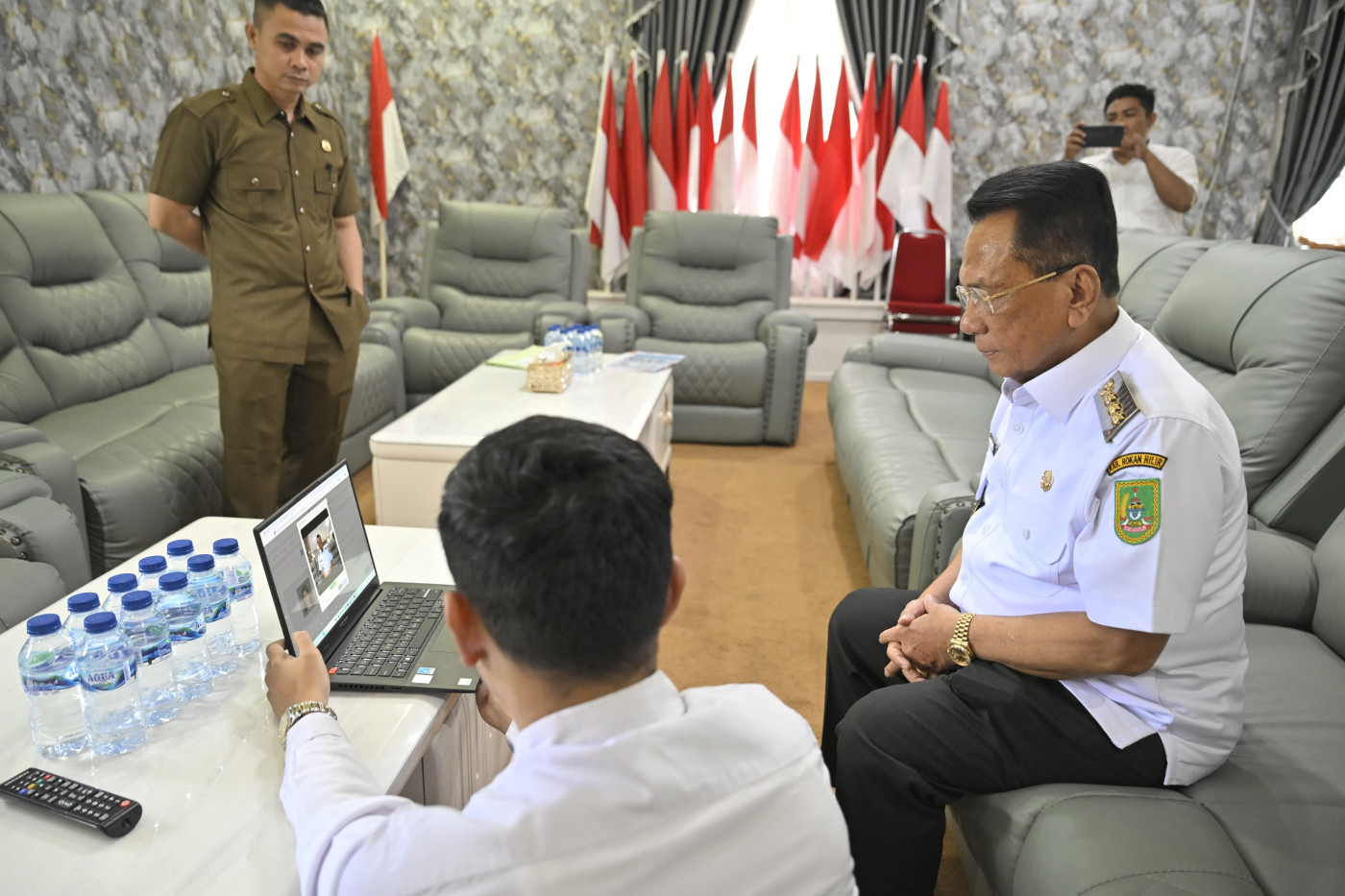 Diskominfotiks Lakukan Proses Perekaman TTE Bupati Rokan Hilir