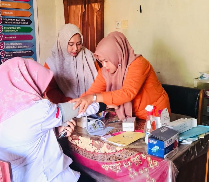 Posyandu Desa Tebing Tinggi, Kecamatan Benai, Kabupaten Kuantan Singingi agendakan program posyandu bulanan.